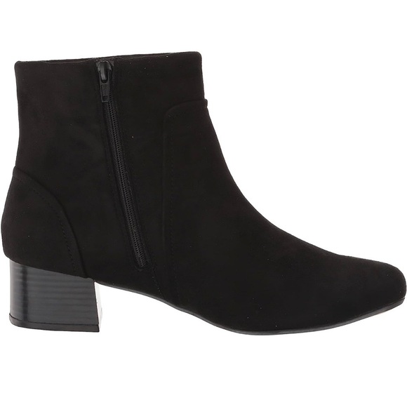 Clarks Black Suede Chunky Heel Ankle Boots size 7 - Picture 1 of 10